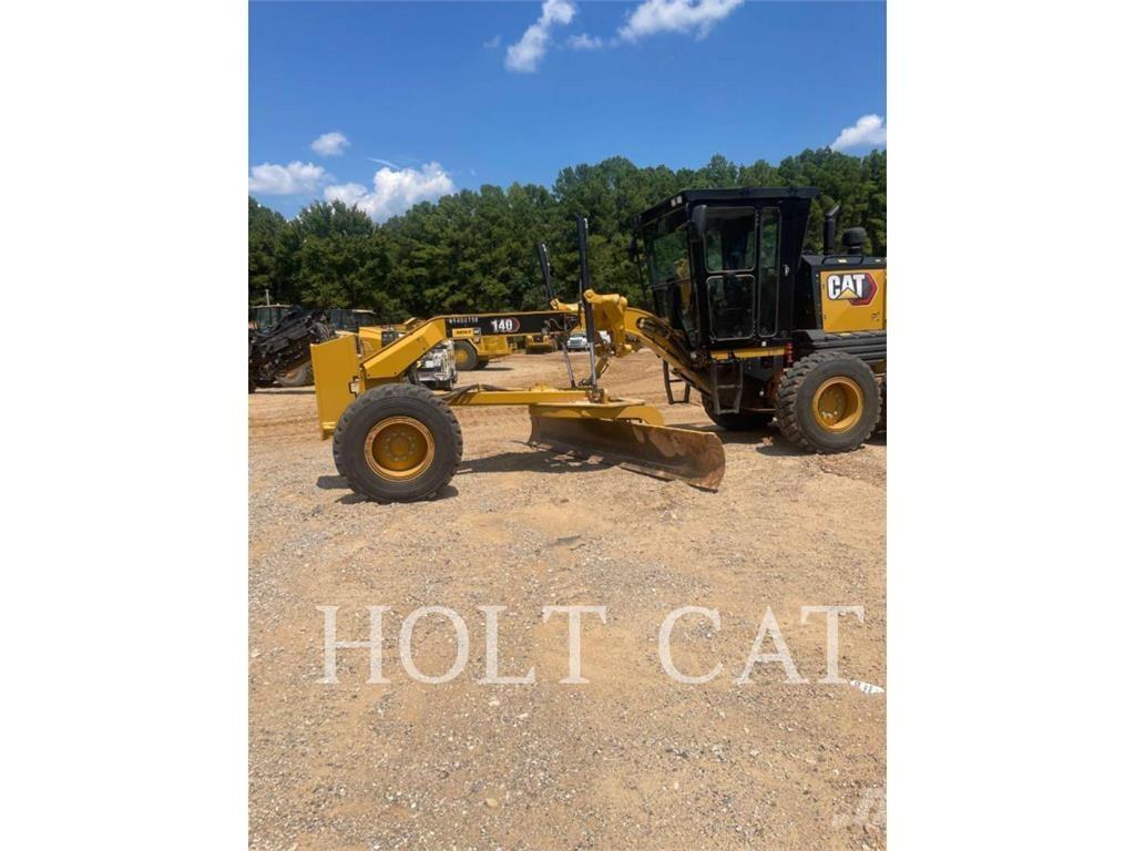 CAT 140 Graders