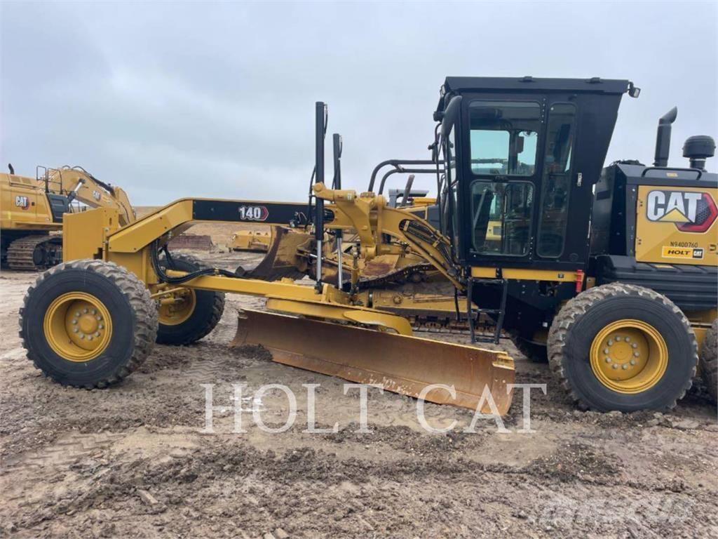 CAT 140 Graders