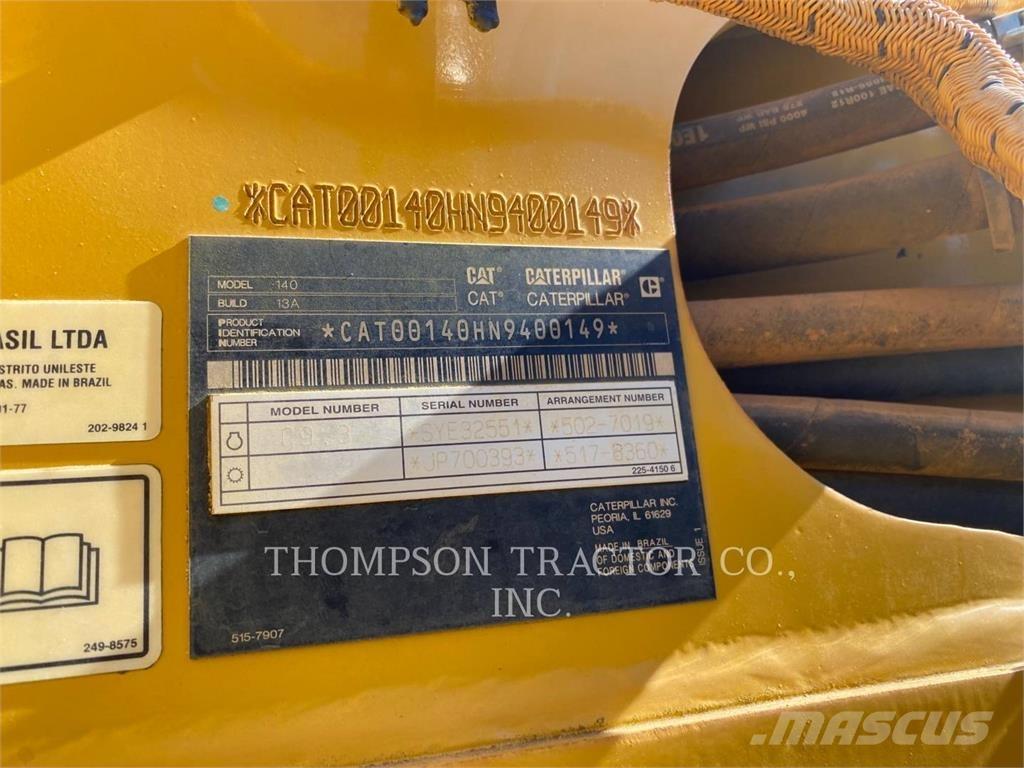 CAT 140 Graders