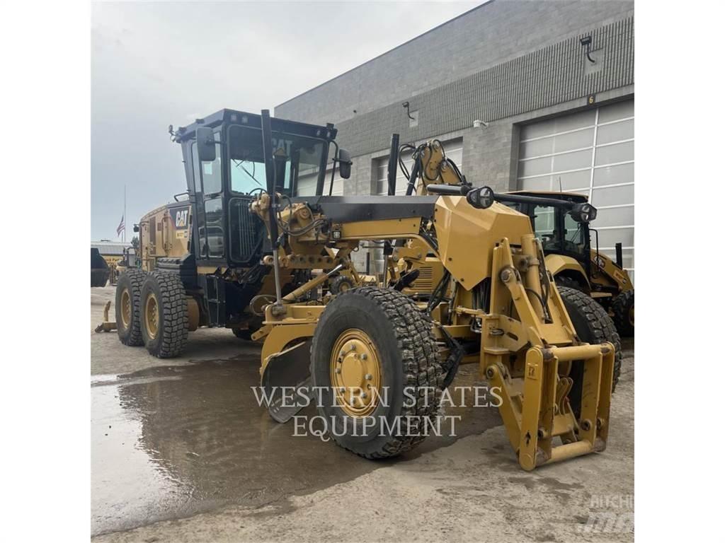 CAT 140 AWD Graders