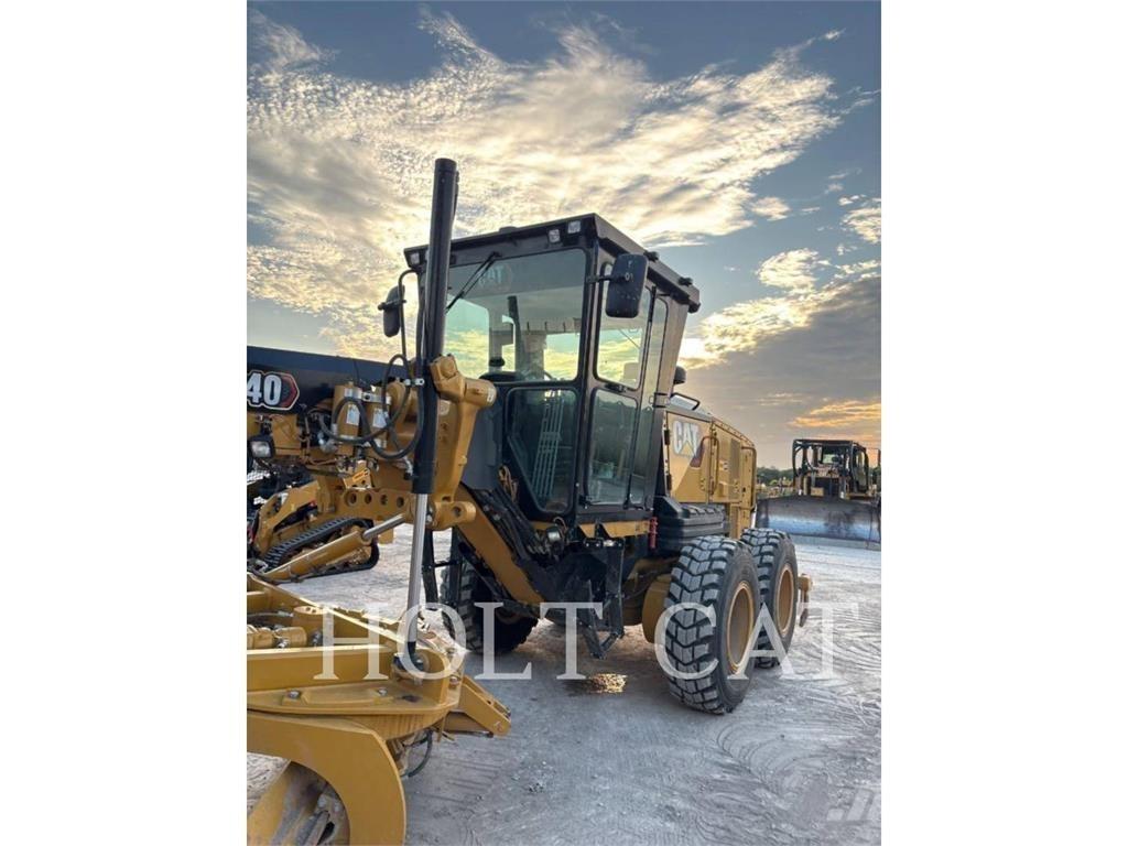 CAT 140 AWD Graders