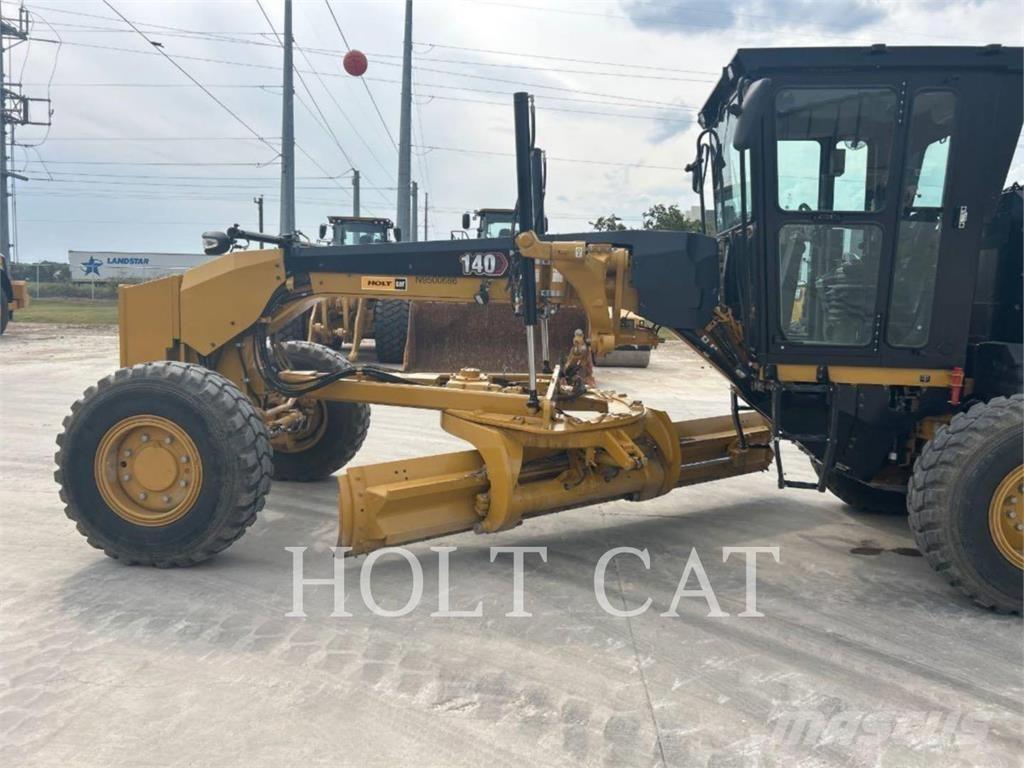 CAT 140 AWD Graders