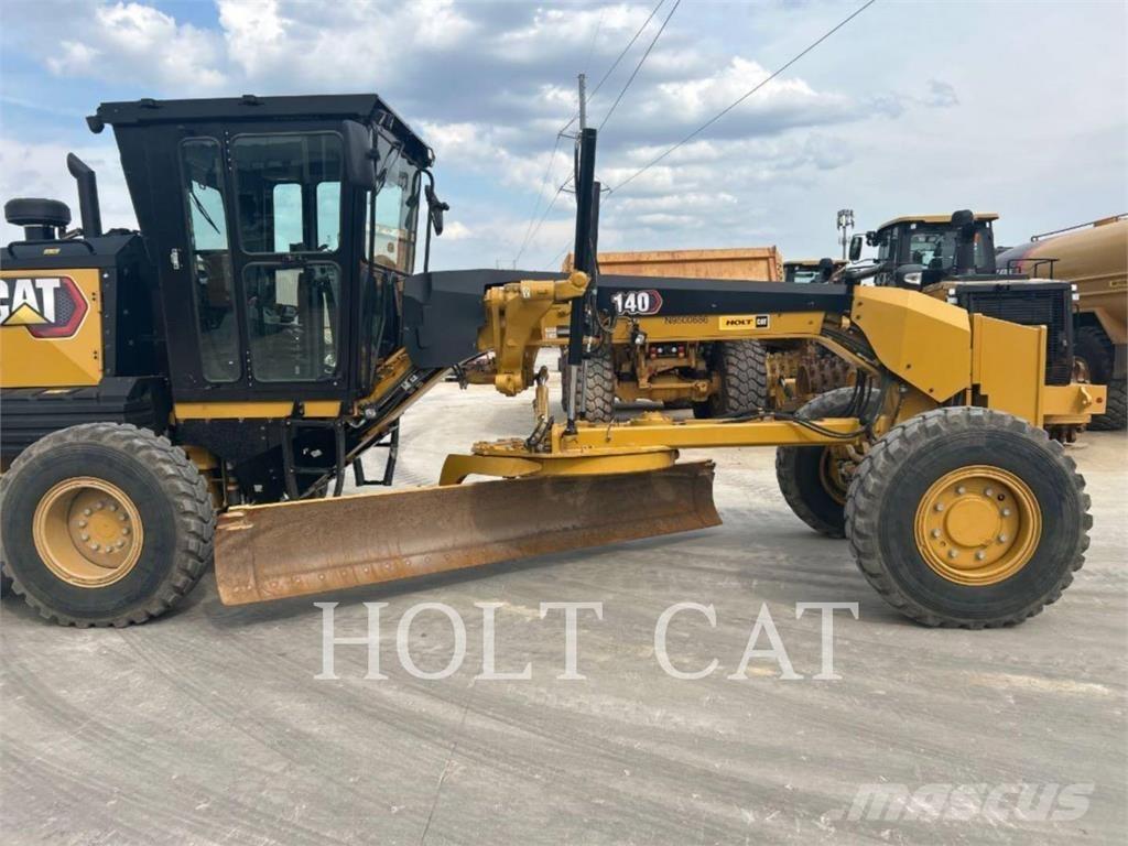 CAT 140 AWD Graders