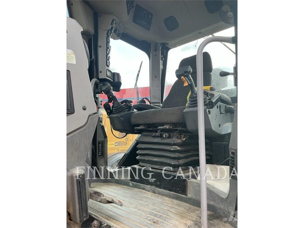 CAT 140M AWD Graders