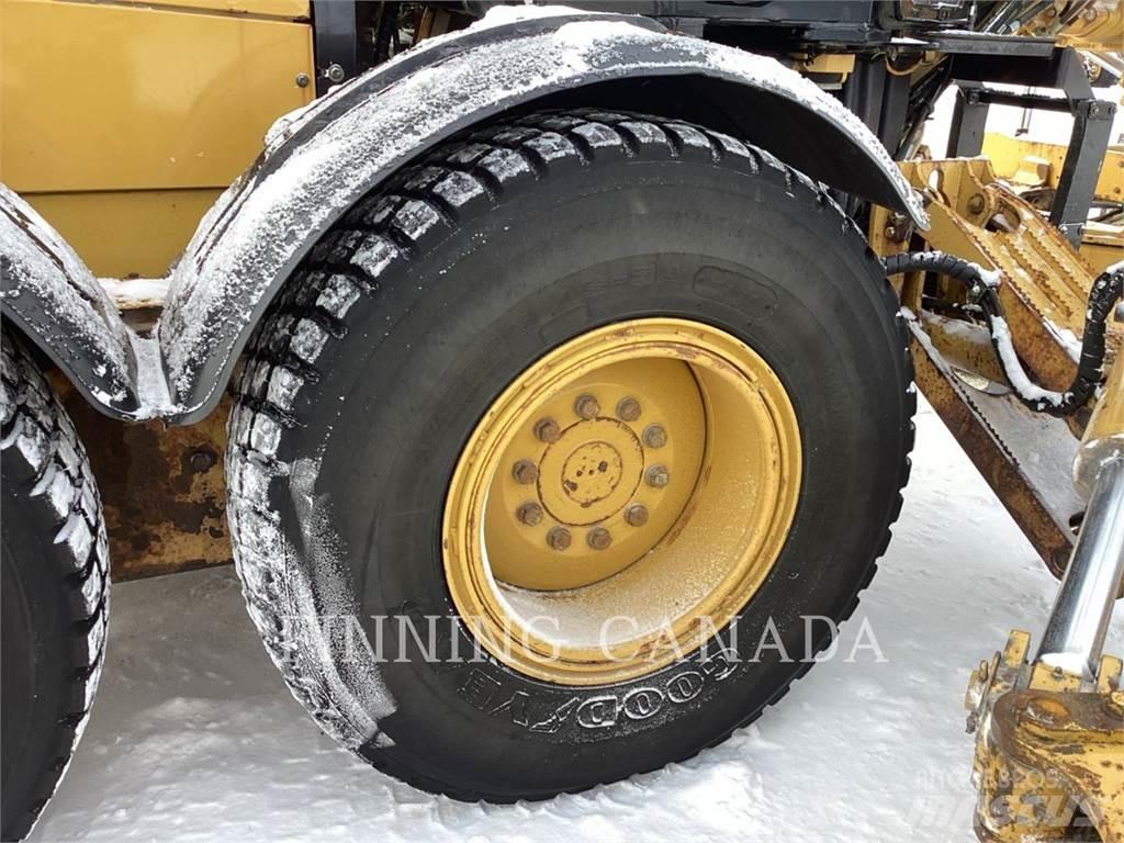 CAT 140M3 AWD Graders