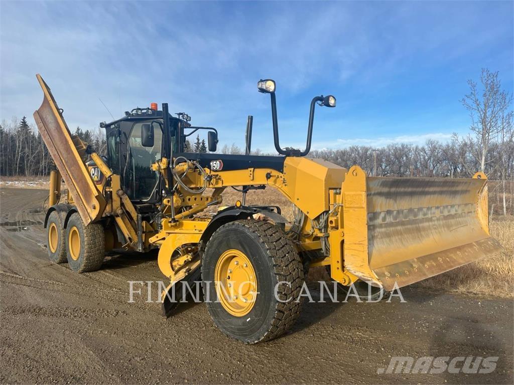 CAT 150-15 AWD Graders