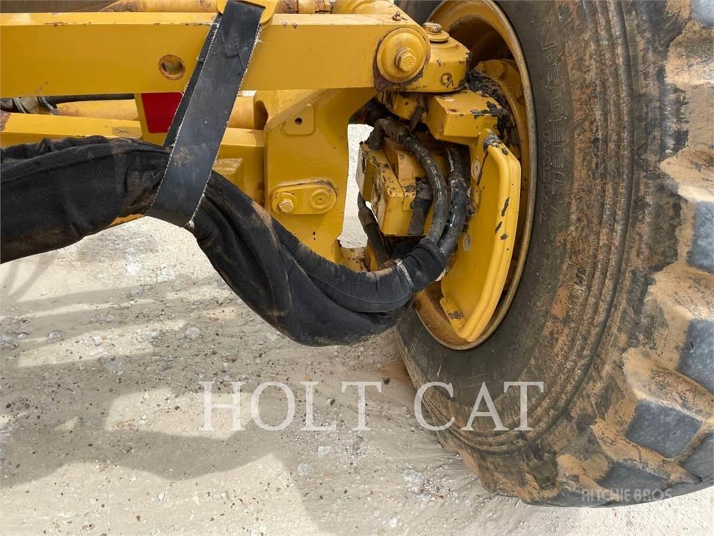 CAT 150-15AWD Graders
