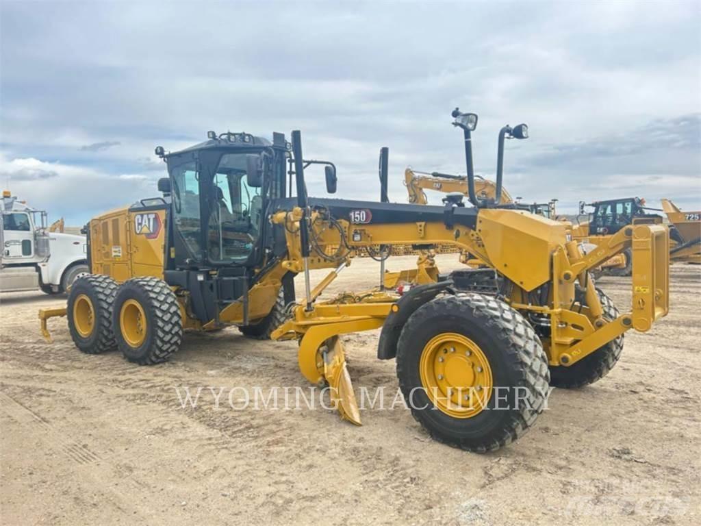 CAT 150 AWD Graders