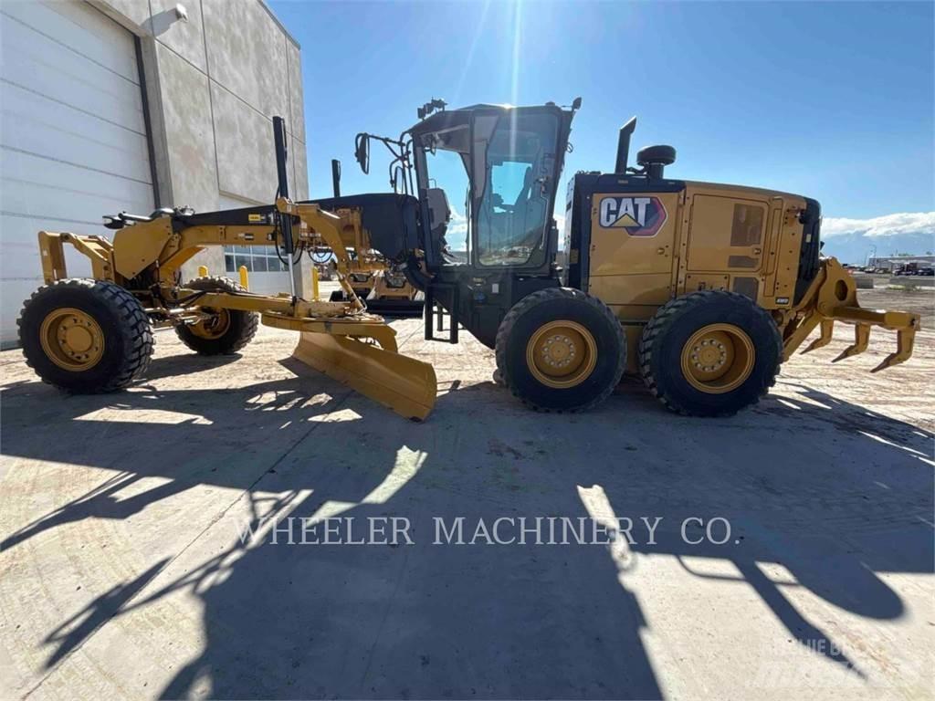 CAT 150 AWD Graders