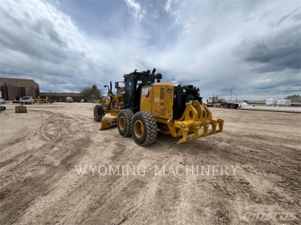 CAT 150 AWD Graders