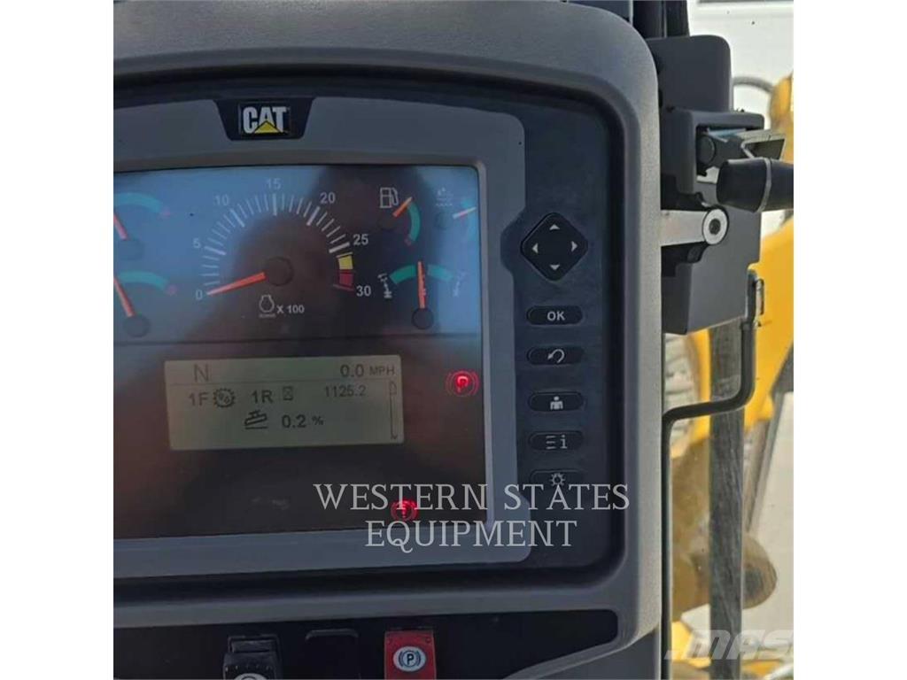 CAT 150 AWD Graders