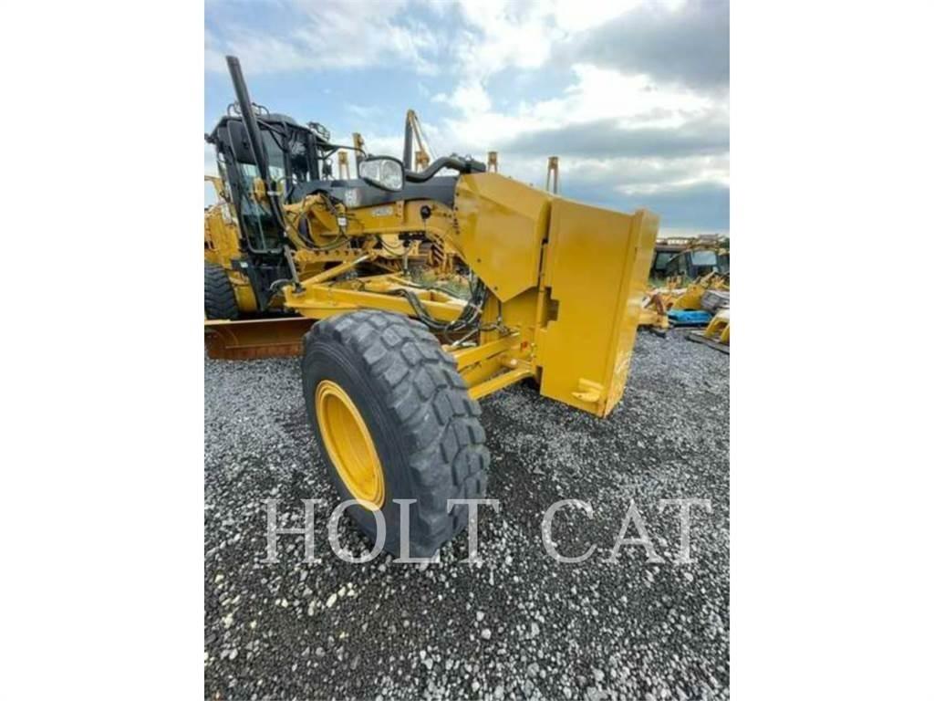 CAT 150 JOY Graders
