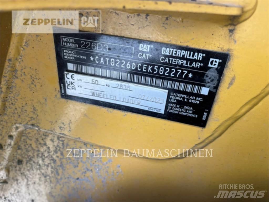 CAT 226D Schrankladers