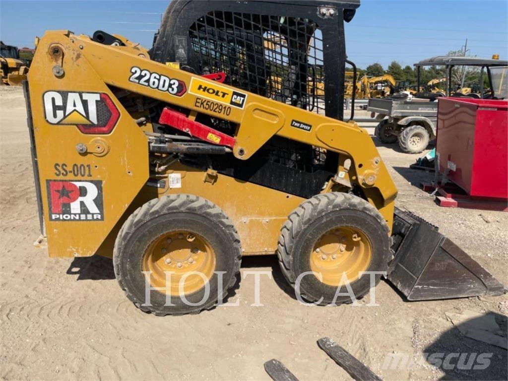 CAT 226D Schrankladers