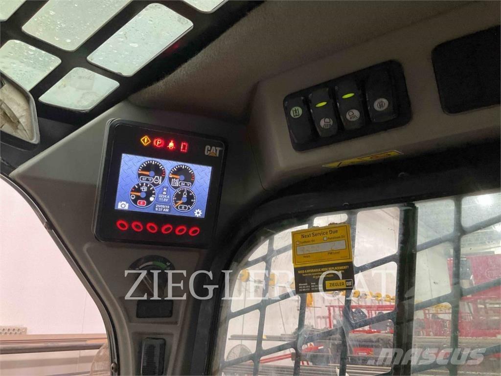 CAT 226D Schrankladers