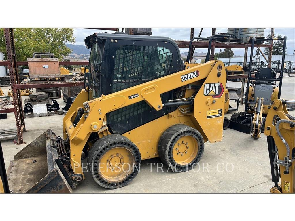 CAT 226D3 Schrankladers