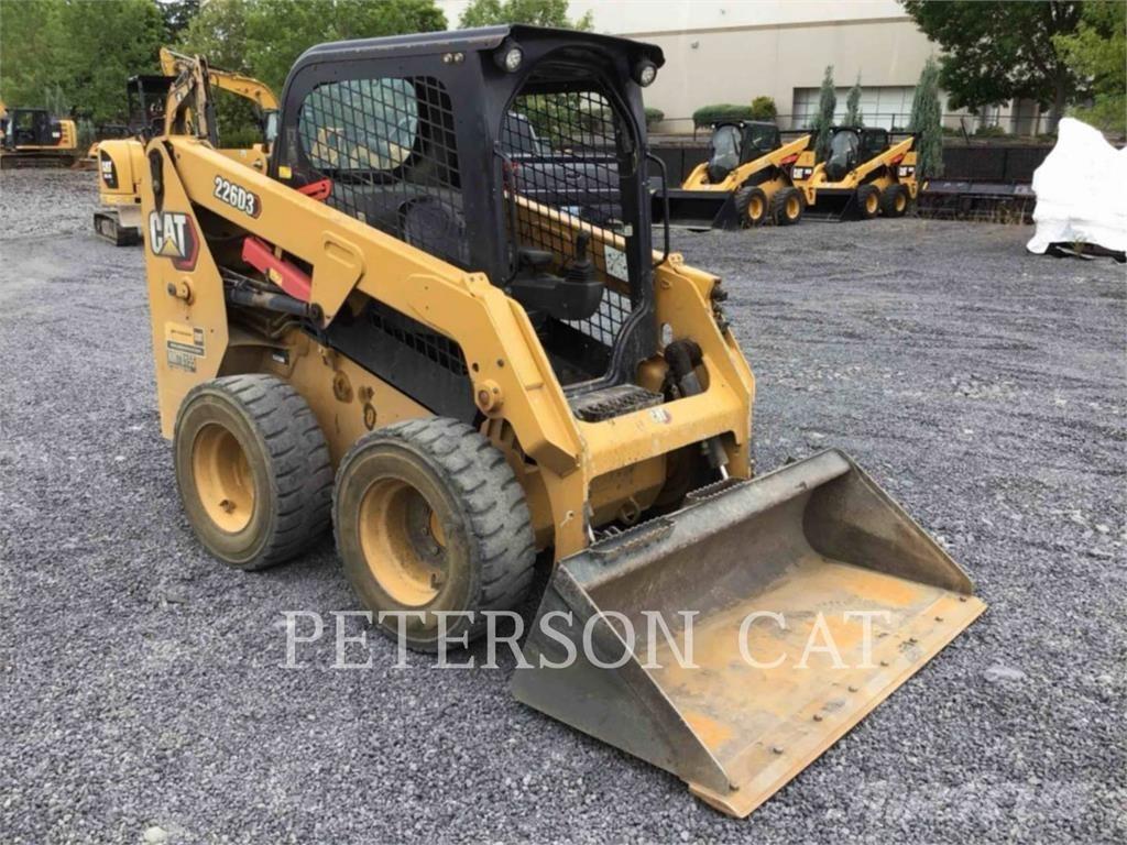 CAT 226D3 Schrankladers