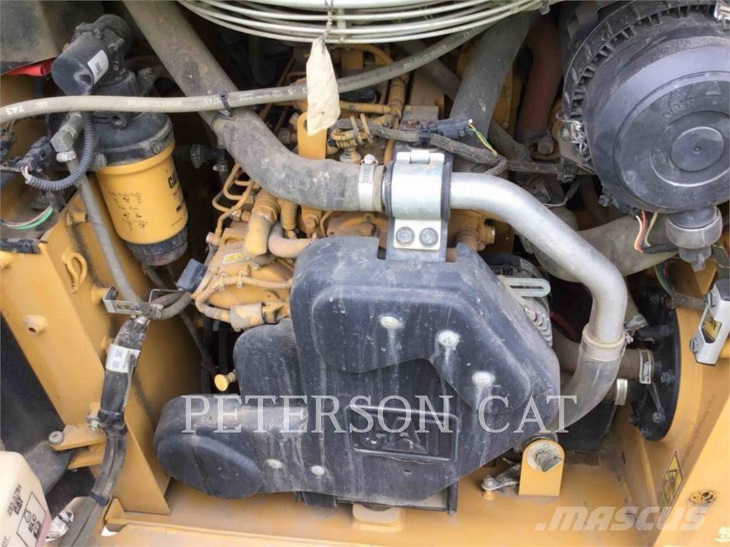 CAT 226D3 Schrankladers