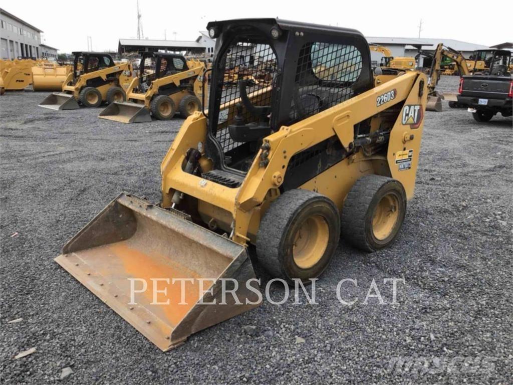 CAT 226D3 Schrankladers