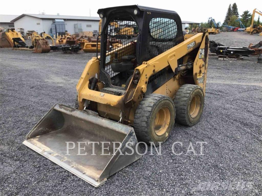 CAT 226D3 Schrankladers
