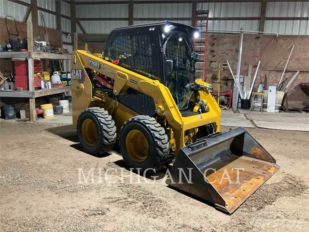CAT 226D3 A2Q Schrankladers