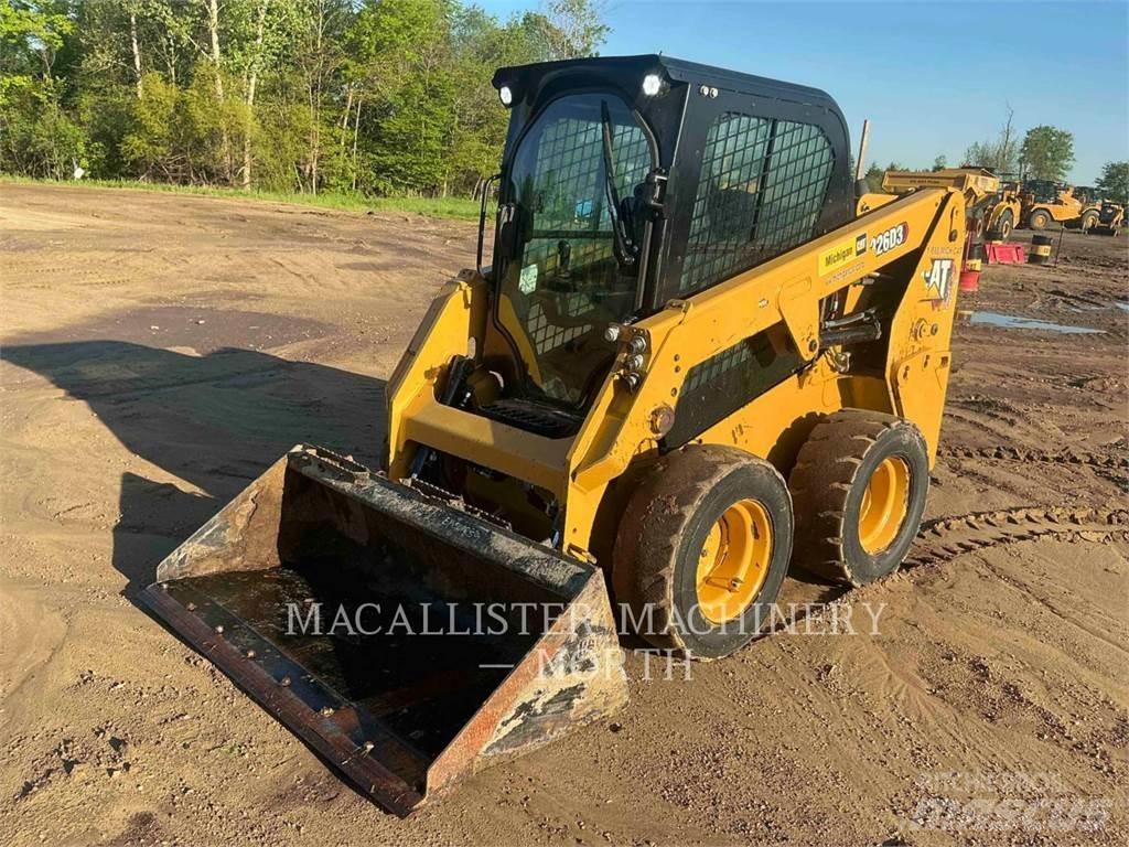 CAT 226D3 AQ Schrankladers