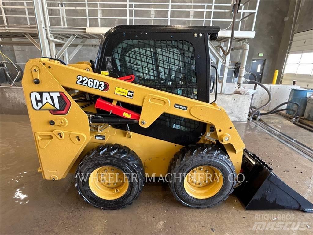 CAT 226D3 C3H2 Schrankladers