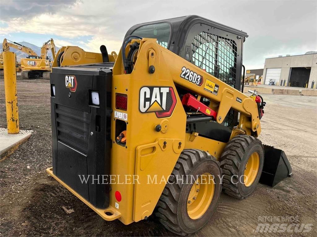 CAT 226D3 C3H2 Schrankladers