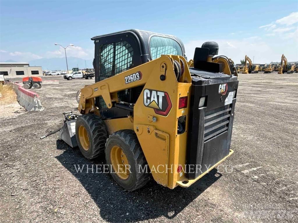 CAT 226D3 C3H2 Schrankladers