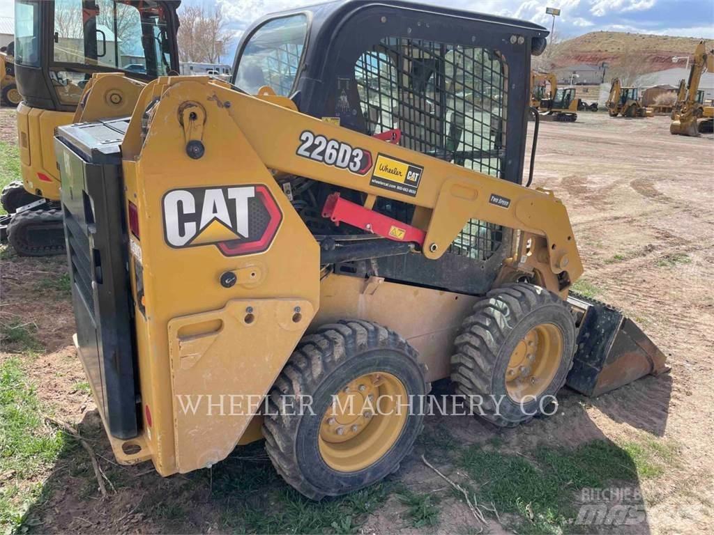 CAT 226D3 C3H2 Schrankladers