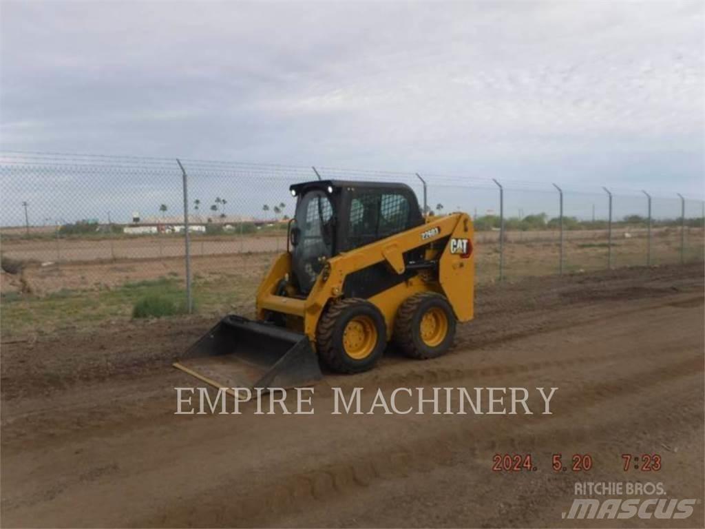 CAT 226D3 CA Schrankladers