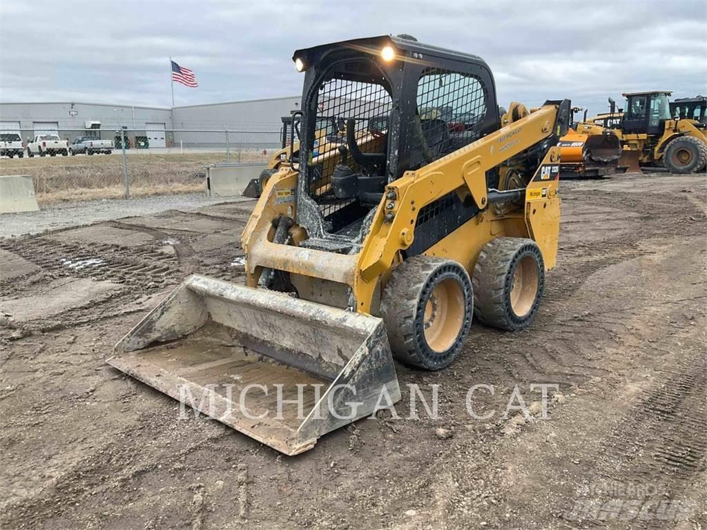 CAT 232D Q+ Schrankladers