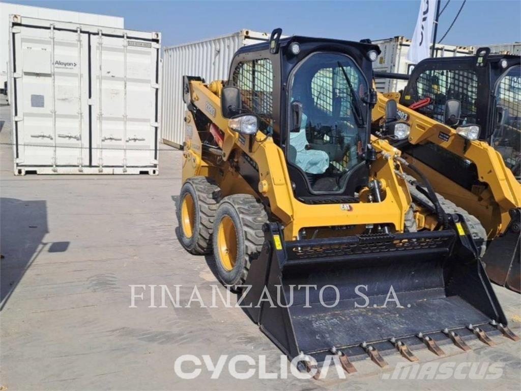 CAT 232D3 Schrankladers