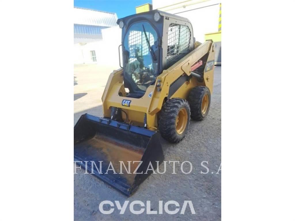 CAT 236D Schrankladers