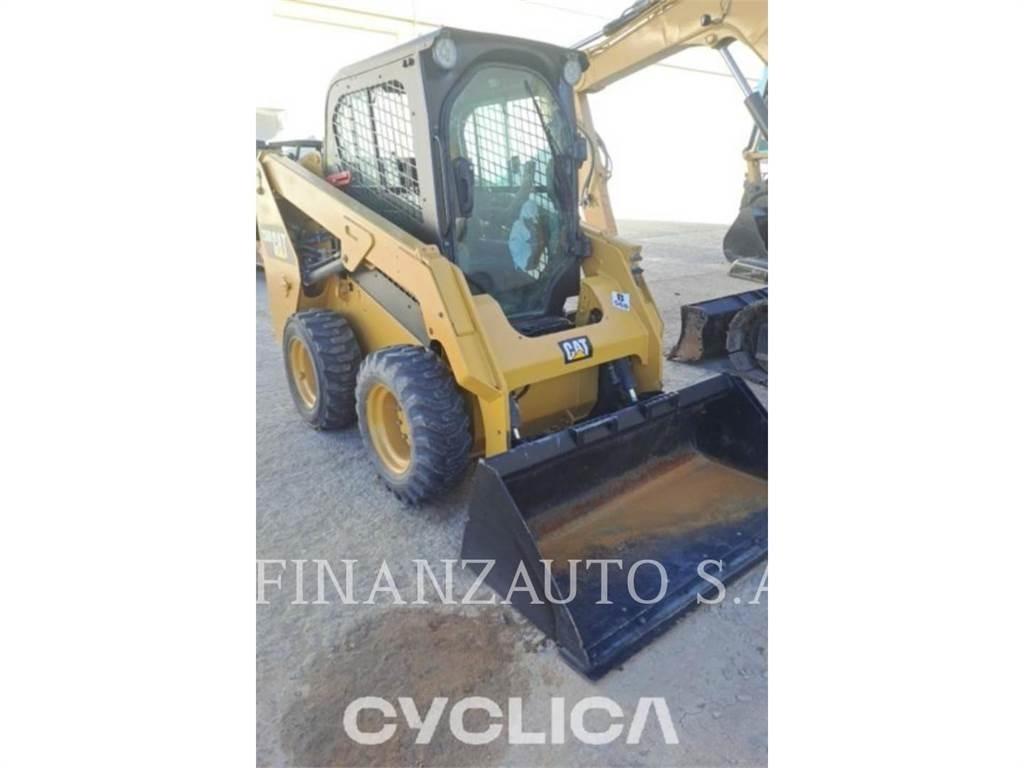 CAT 236D Schrankladers