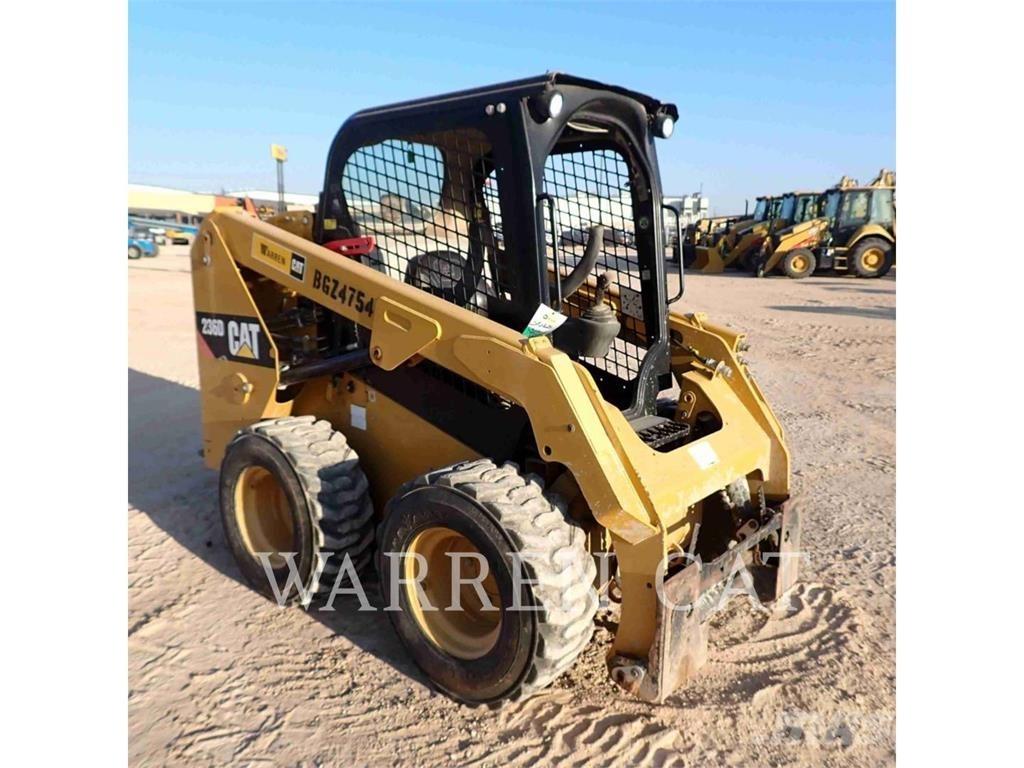 CAT 236D Schrankladers