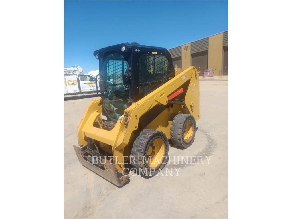 CAT 236D3 Schrankladers