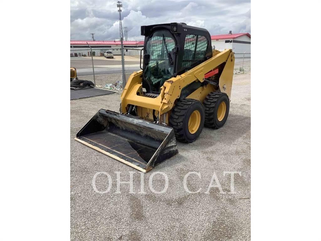 CAT 236D3 Schrankladers