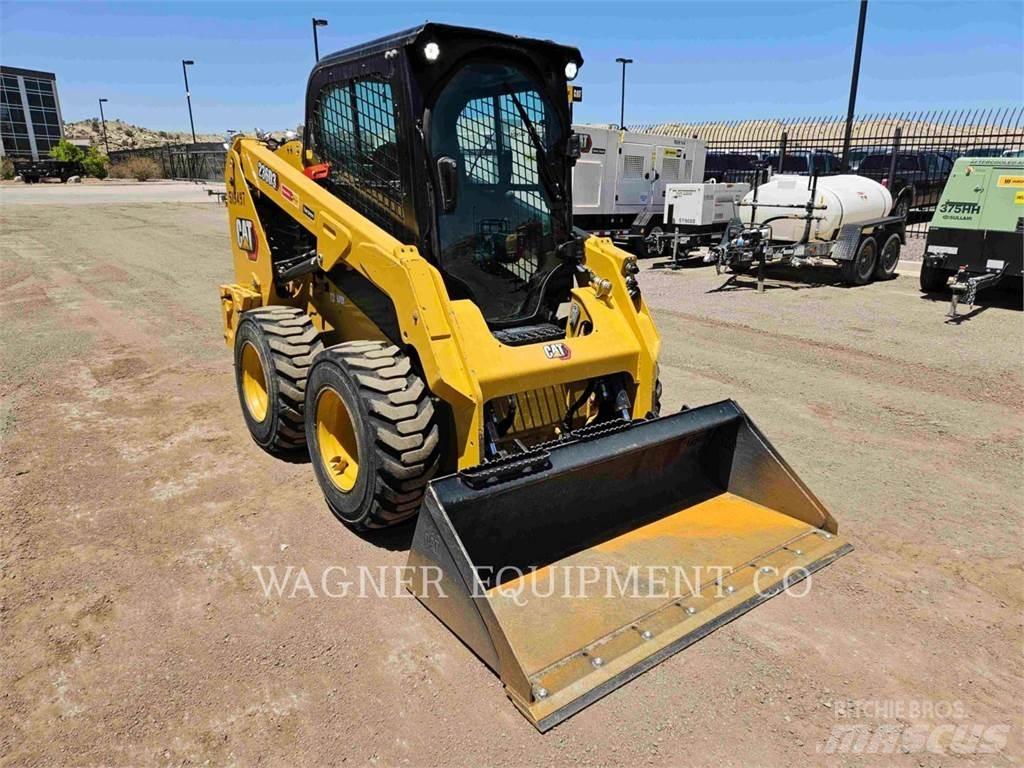 CAT 236D3 Schrankladers