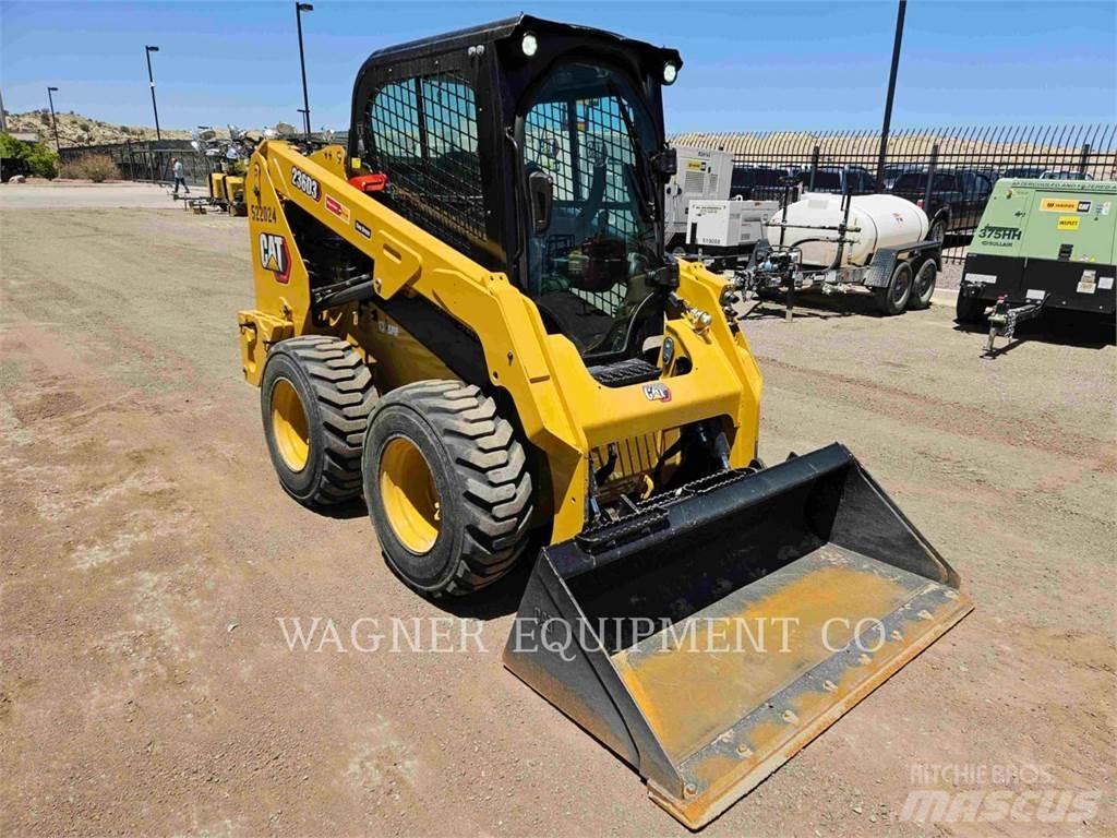 CAT 236D3 Schrankladers