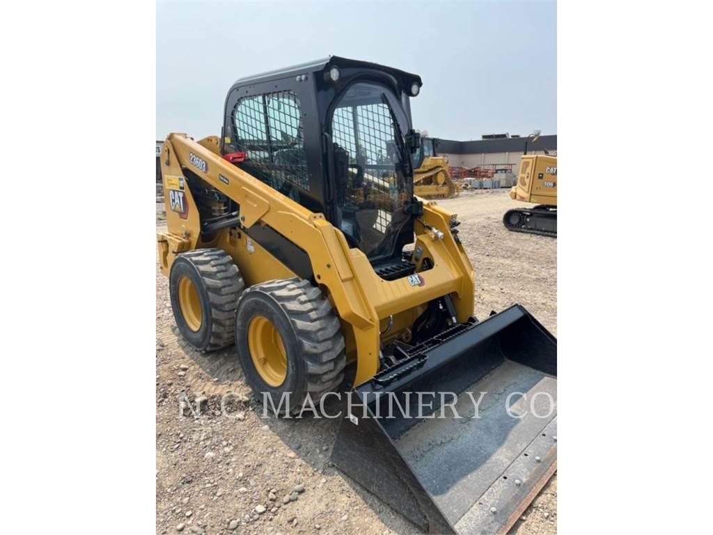 CAT 236D3 H2CB Schrankladers