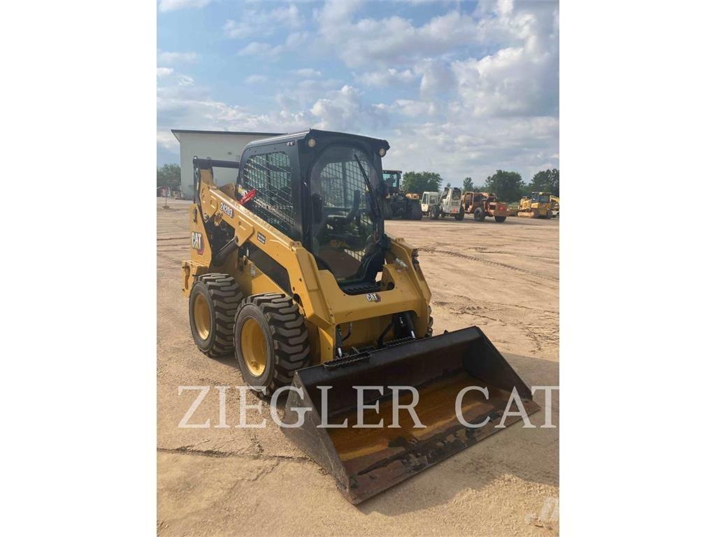 CAT 242D3 Schrankladers
