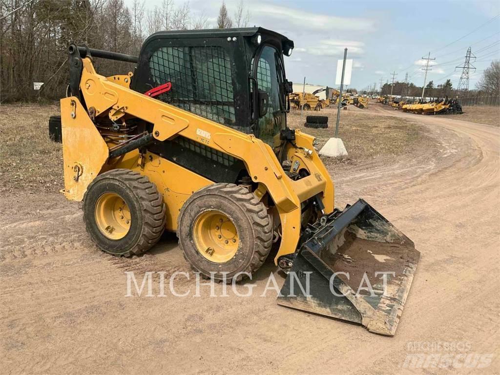 CAT 242D3 A2Q Schrankladers