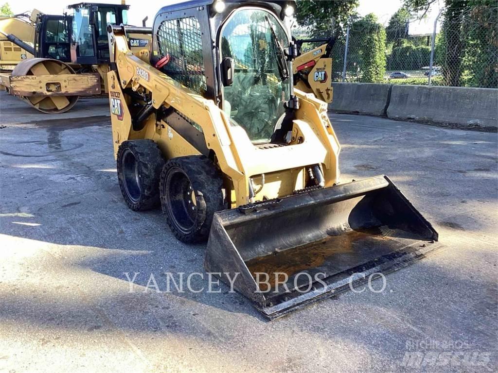 CAT 242D3 AC Schrankladers