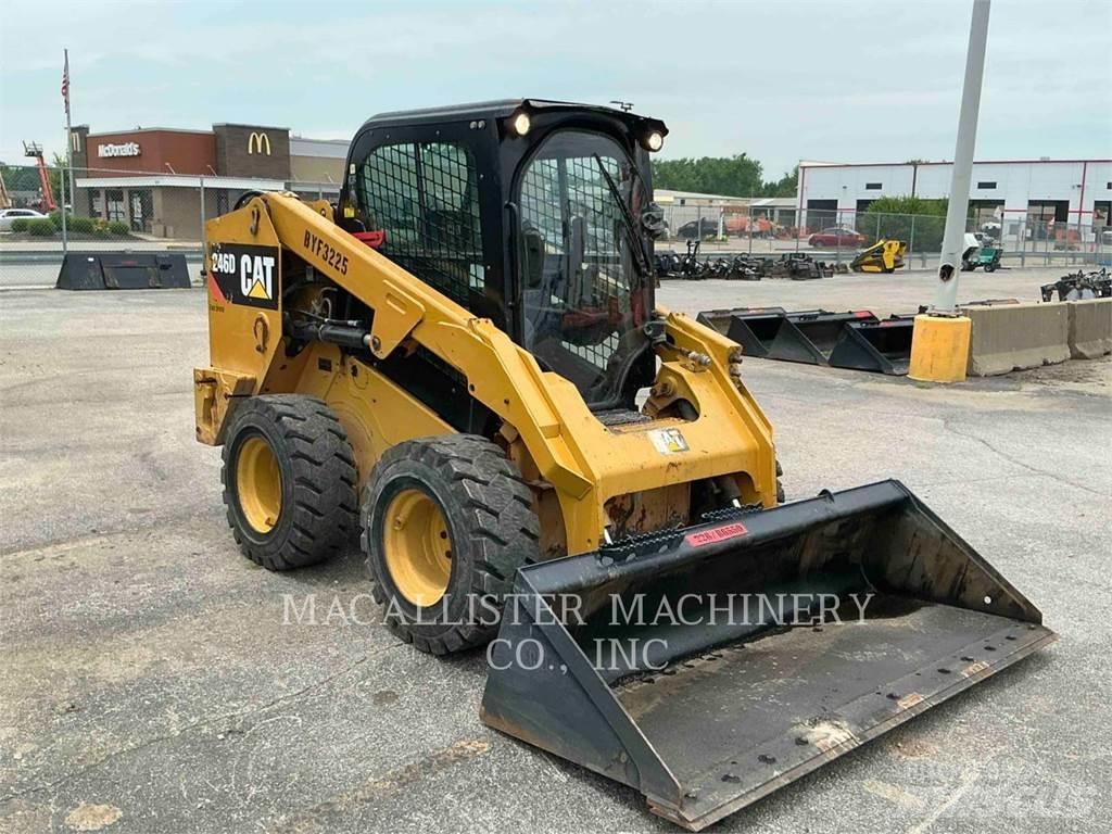 CAT 246D Schrankladers
