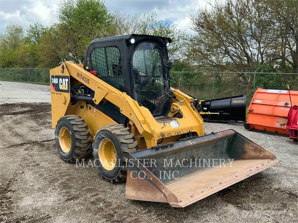 CAT 246D Schrankladers