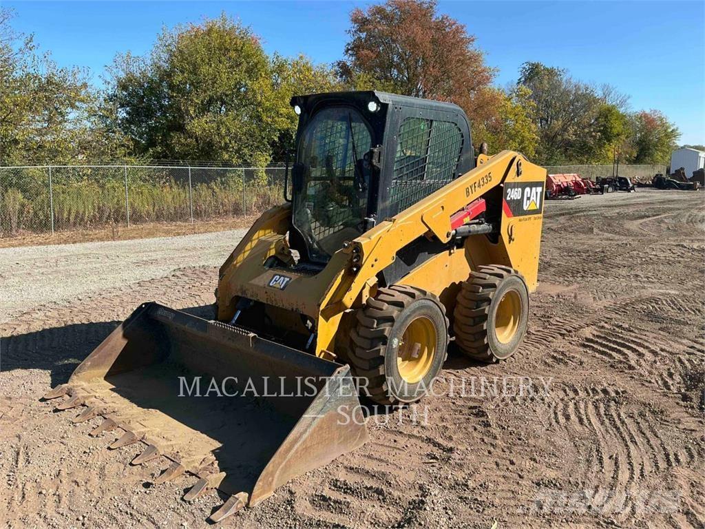 CAT 246D Schrankladers