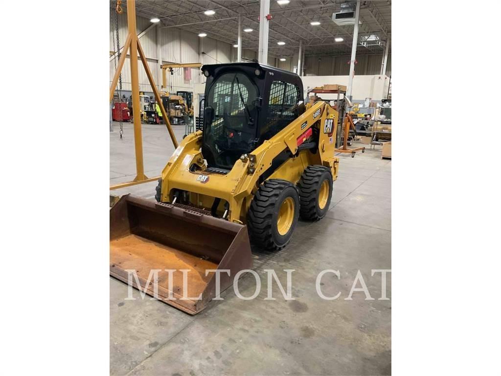 CAT 246D 3 Schrankladers