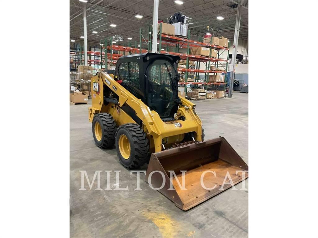 CAT 246D 3 Schrankladers