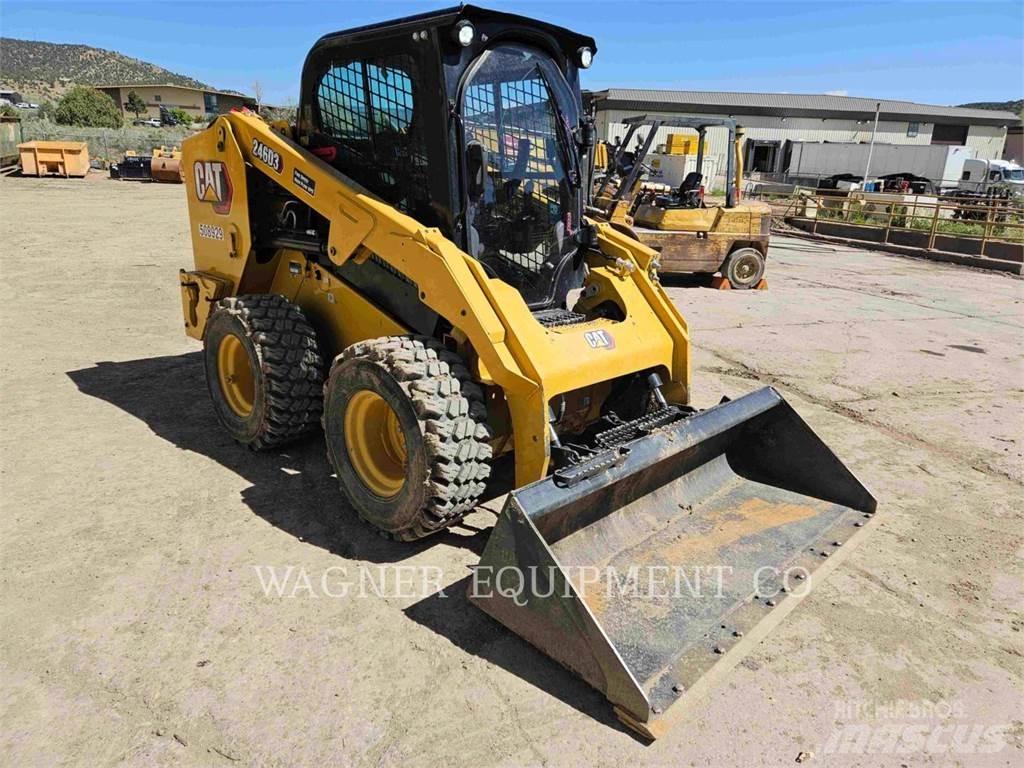 CAT 246D3 Schrankladers